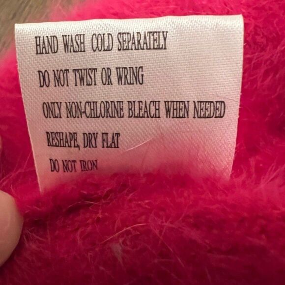 Women's Hot Pink Rabbit Hair and Wool Blend Hat - Picture 3 of 4